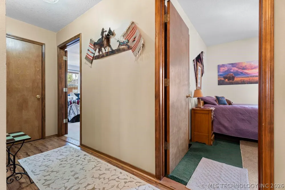 1106 Red Bud Drive Grove, OK 74344