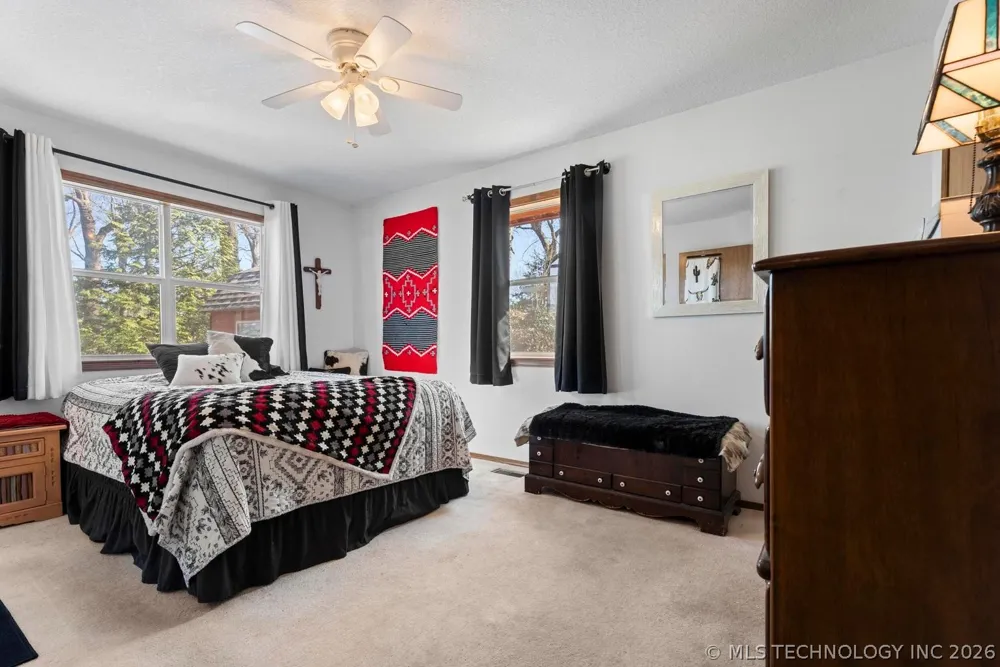 1106 Red Bud Drive Grove, OK 74344