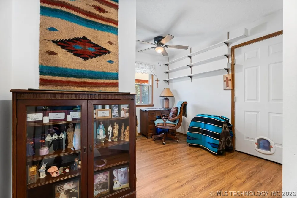 1106 Red Bud Drive Grove, OK 74344