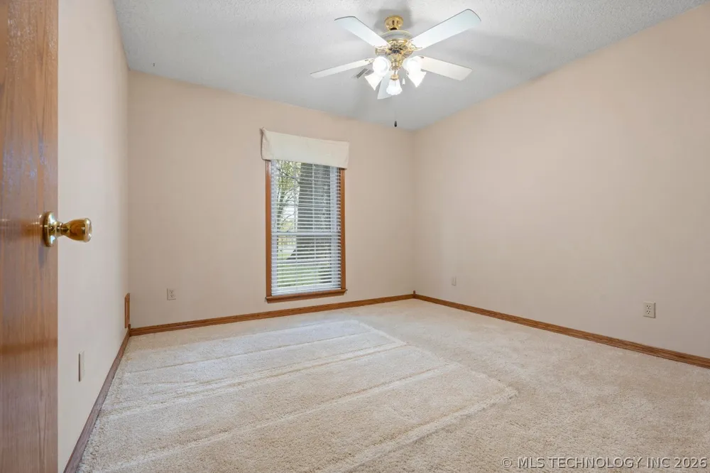 3112 Buffalo Grove, OK 74344