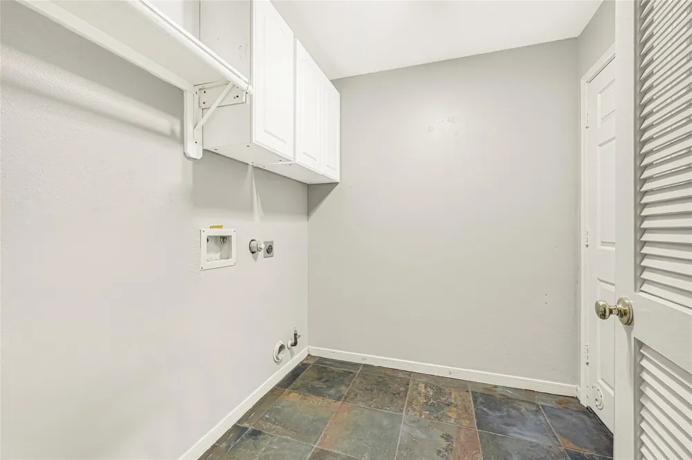 2205 W Van Trease Drive Deer Park, TX 77536