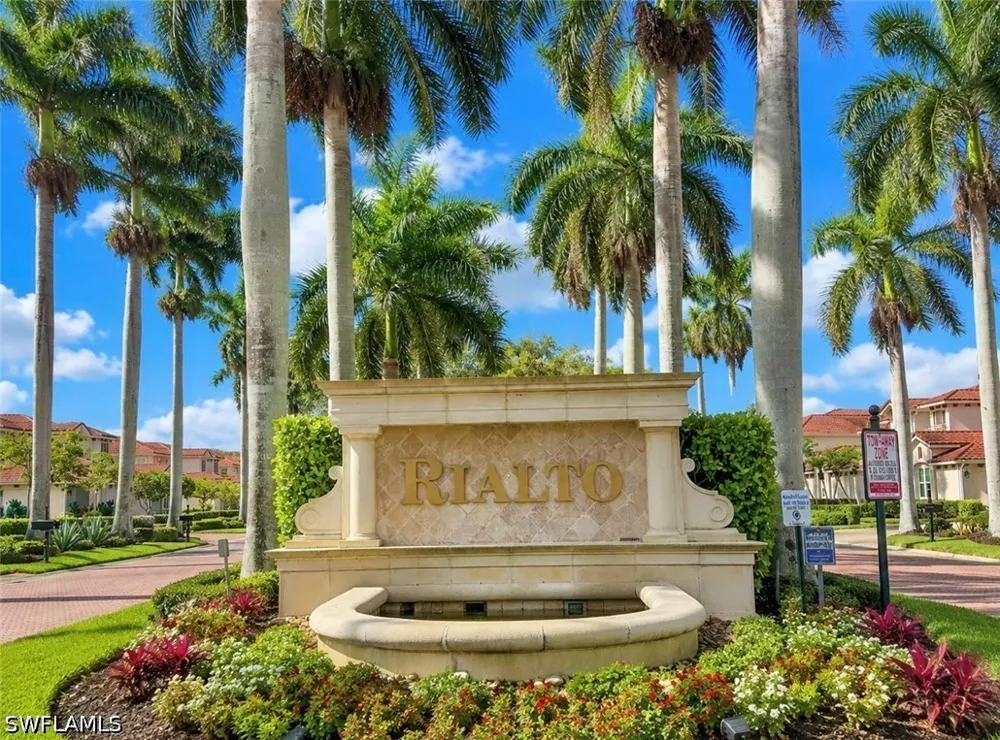 Rialto Way #102 Naples, FL 34114