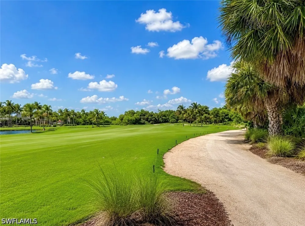 Rialto Way #102 Naples, FL 34114