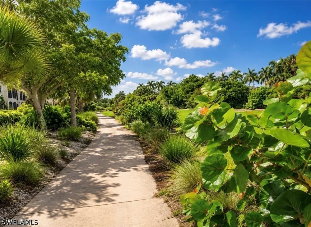 Rialto Way #102 Naples, FL 34114