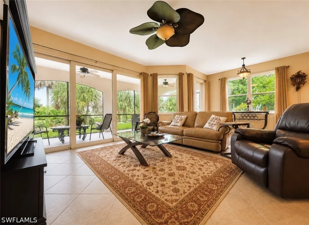 Rialto Way #102 Naples, FL 34114