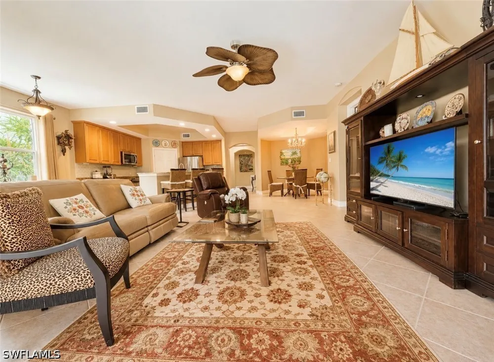 Rialto Way #102 Naples, FL 34114