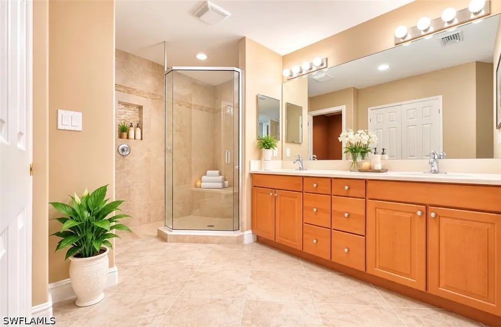 Rialto Way #102 Naples, FL 34114