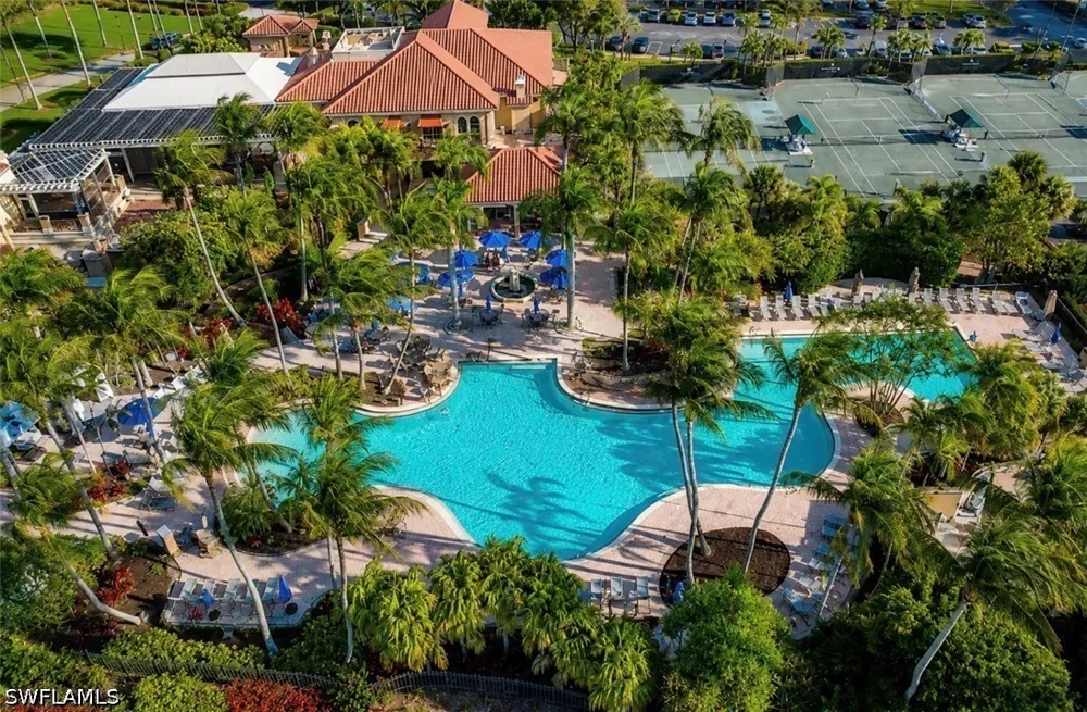 Rialto Way #102 Naples, FL 34114