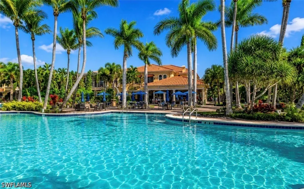 Rialto Way #102 Naples, FL 34114
