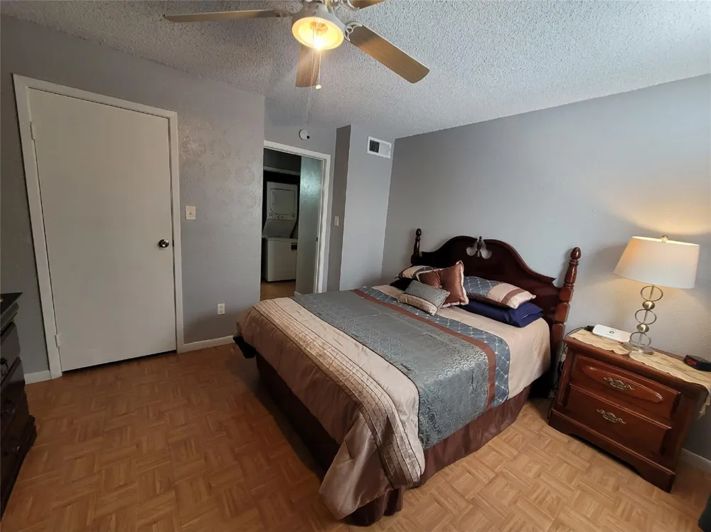 3919 Fairmont Parkway #255 Pasadena, TX 77504