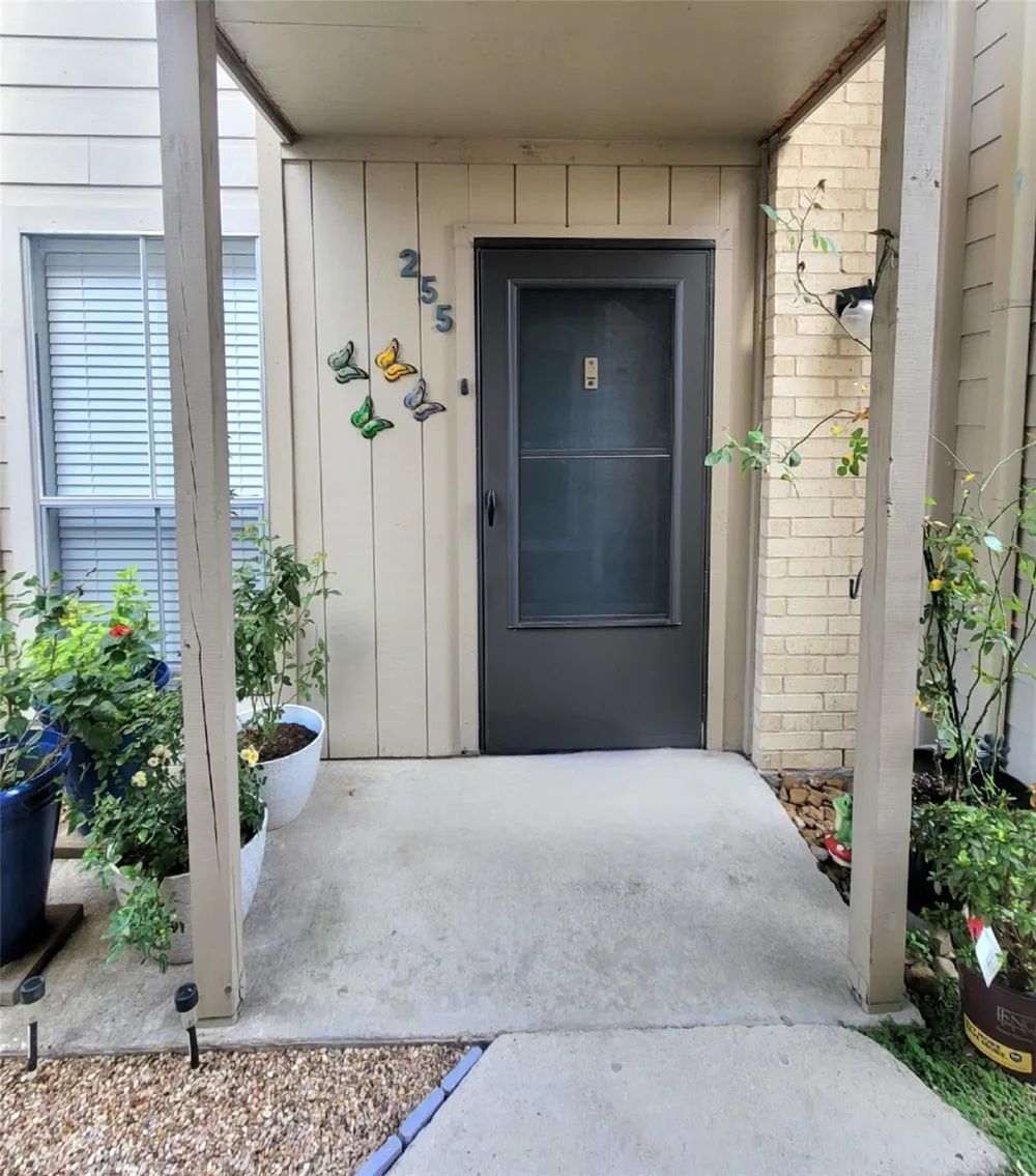 3919 Fairmont Parkway #255 Pasadena, TX 77504