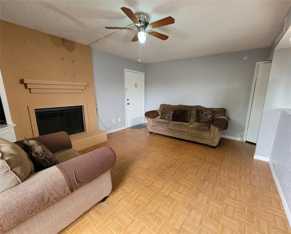 3919 Fairmont Parkway #255 Pasadena, TX 77504