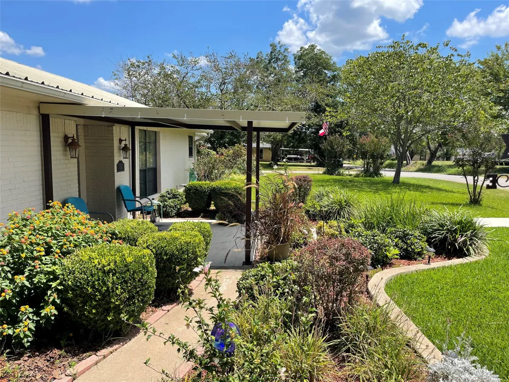 403 Hall Street Fairfield, TX 75840