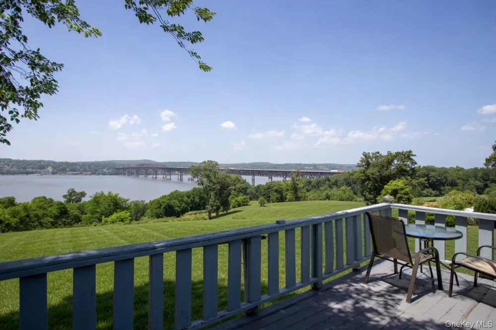 12 Monell Place Beacon, NY 12508