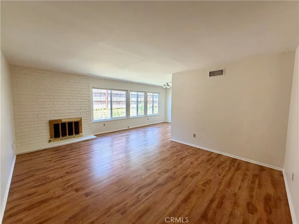 3430 Bahia Riverside, CA 92507