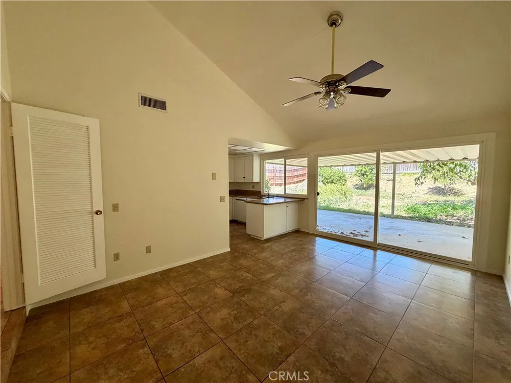 3430 Bahia Riverside, CA 92507