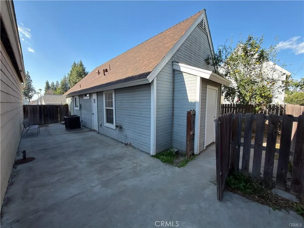 14560 Woodland Fontana, CA 92337