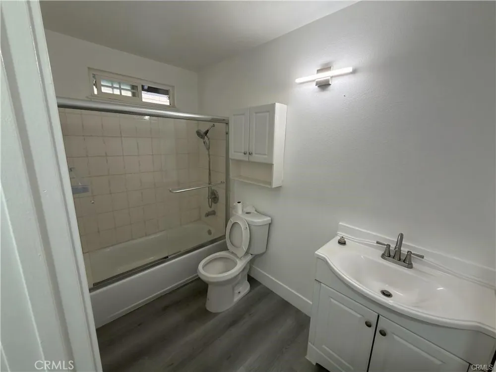 14560 Woodland Fontana, CA 92337