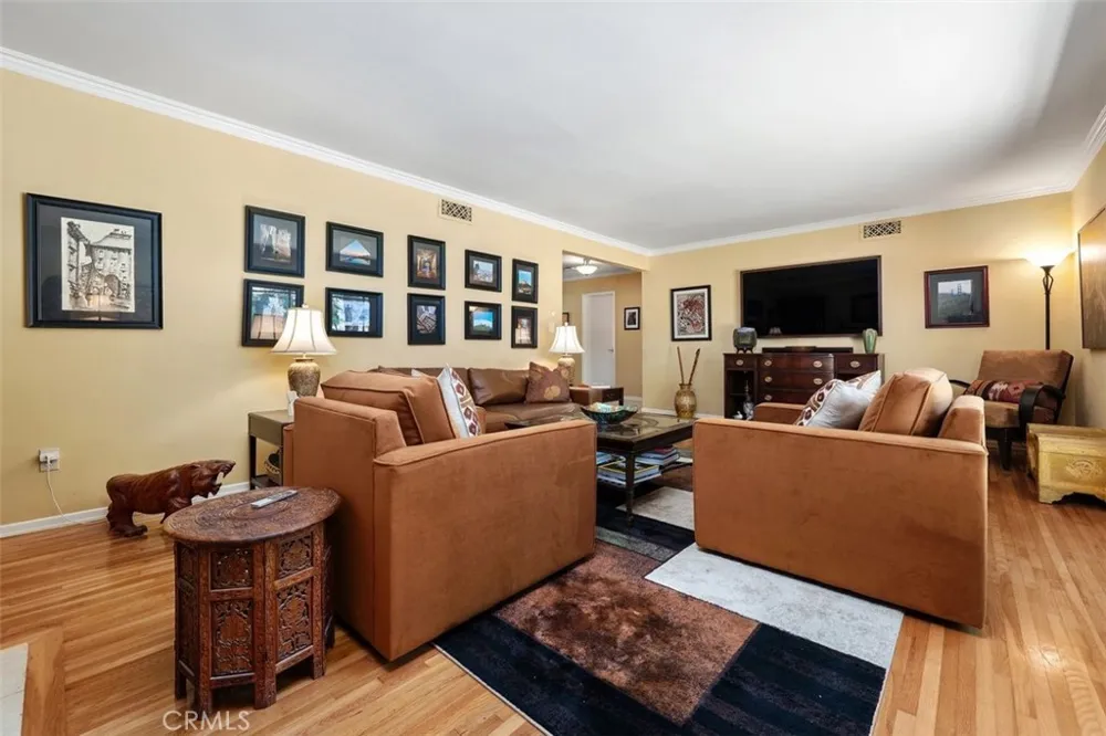 23349 Schoenborn Street West Hills, CA 91304