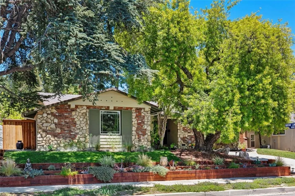23349 Schoenborn Street West Hills, CA 91304