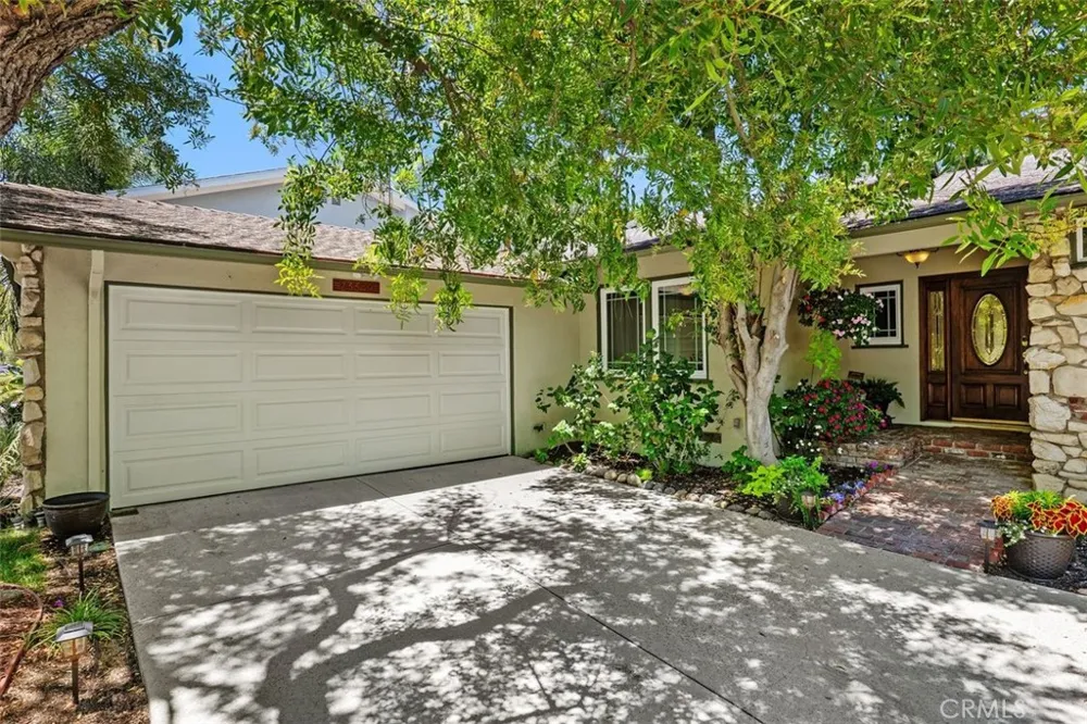 23349 Schoenborn Street West Hills, CA 91304