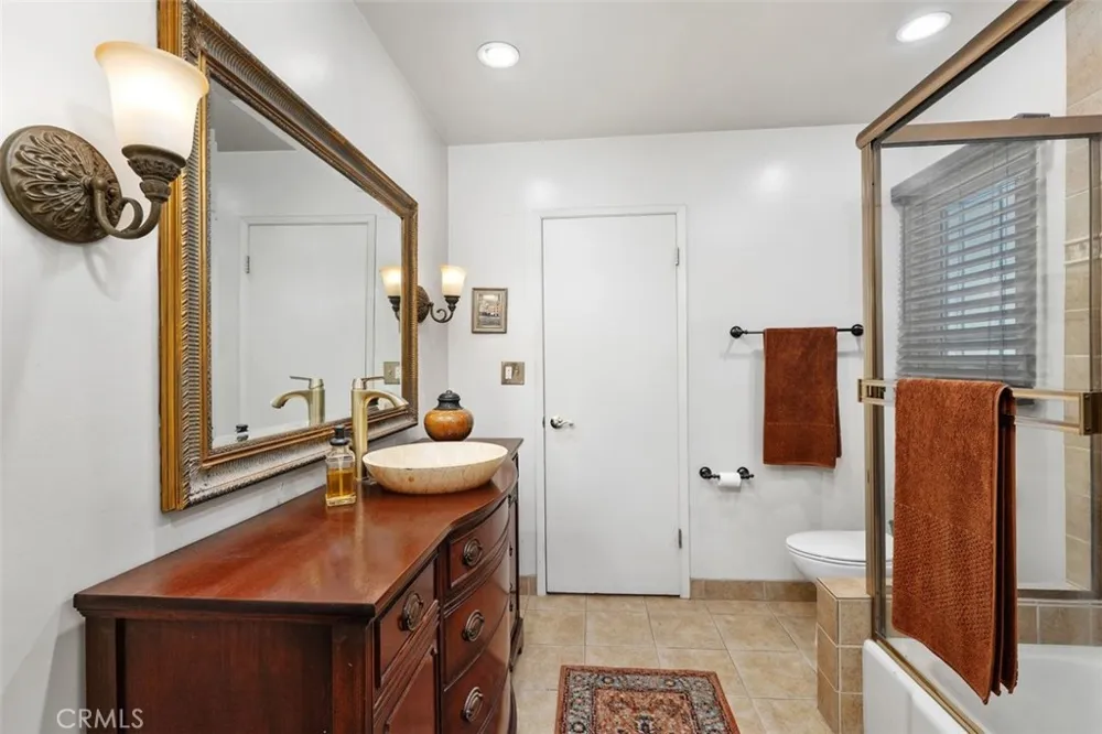 23349 Schoenborn Street West Hills, CA 91304