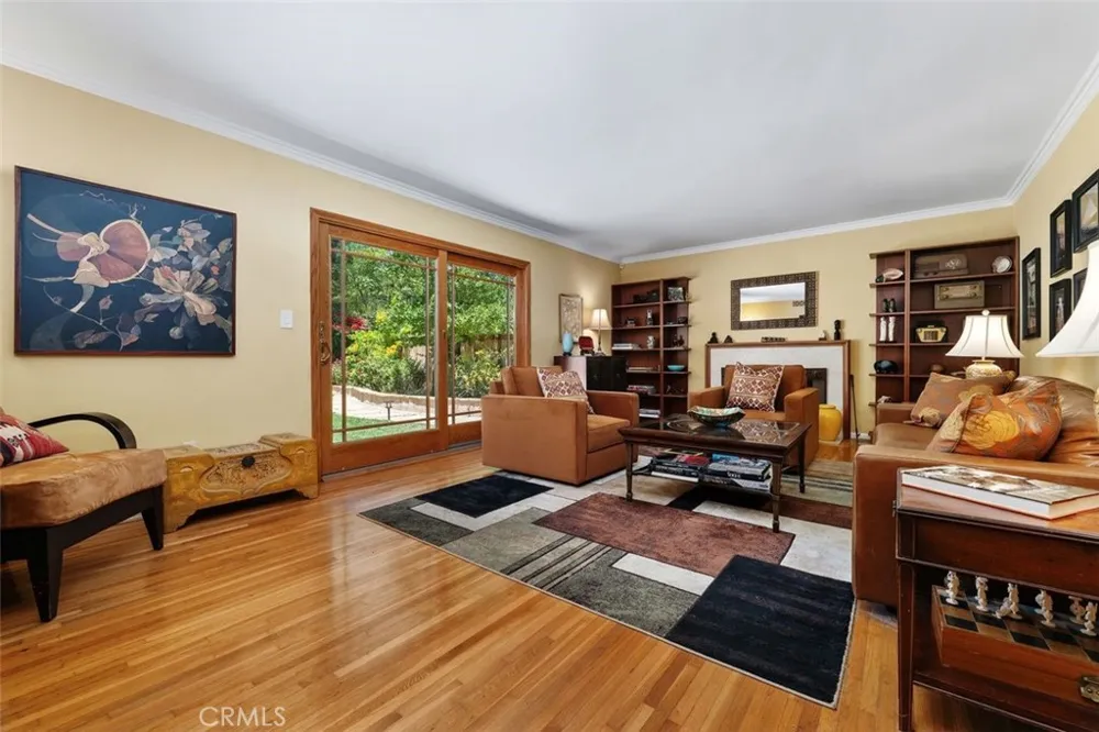 23349 Schoenborn Street West Hills, CA 91304