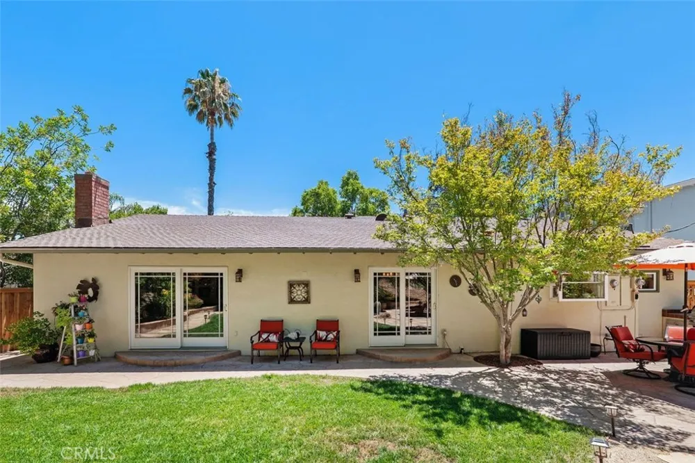 23349 Schoenborn Street West Hills, CA 91304