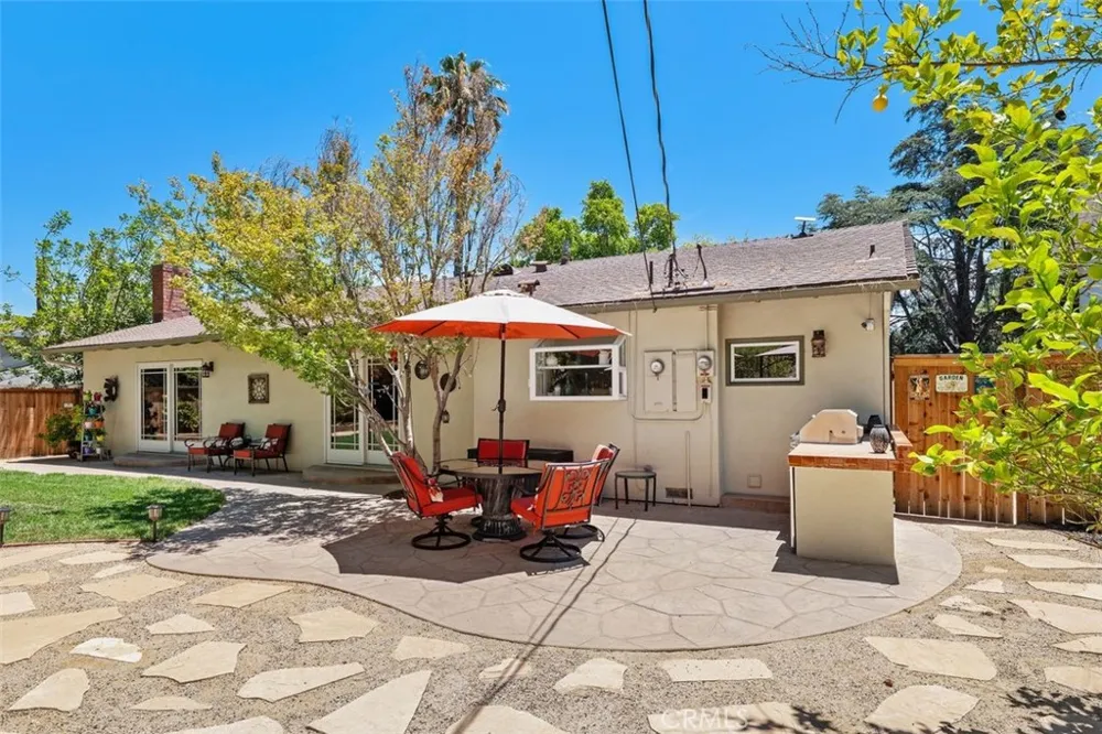 23349 Schoenborn Street West Hills, CA 91304