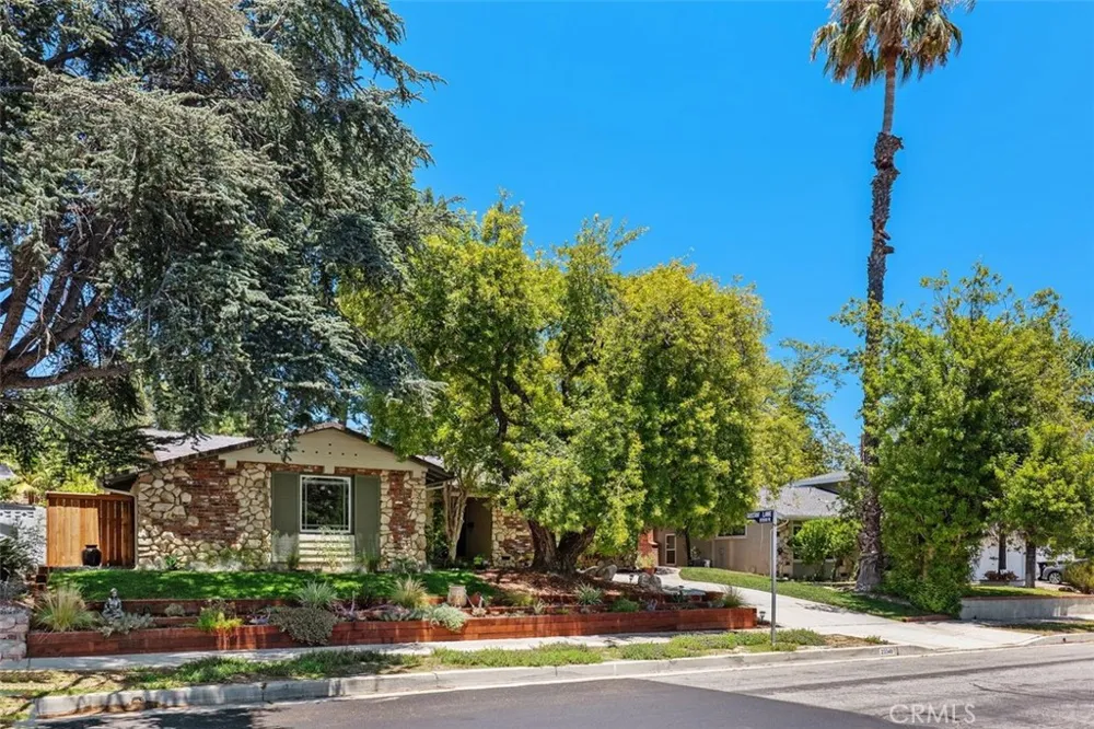 23349 Schoenborn Street West Hills, CA 91304