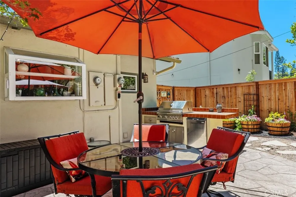 23349 Schoenborn Street West Hills, CA 91304