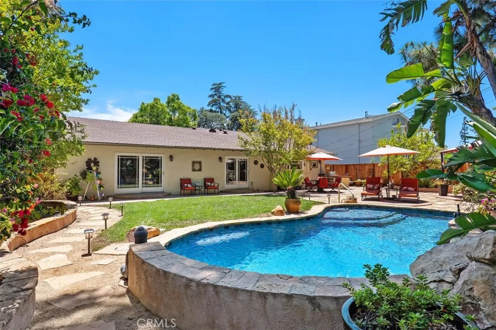 23349 Schoenborn Street West Hills, CA 91304