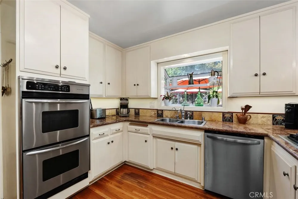 23349 Schoenborn Street West Hills, CA 91304