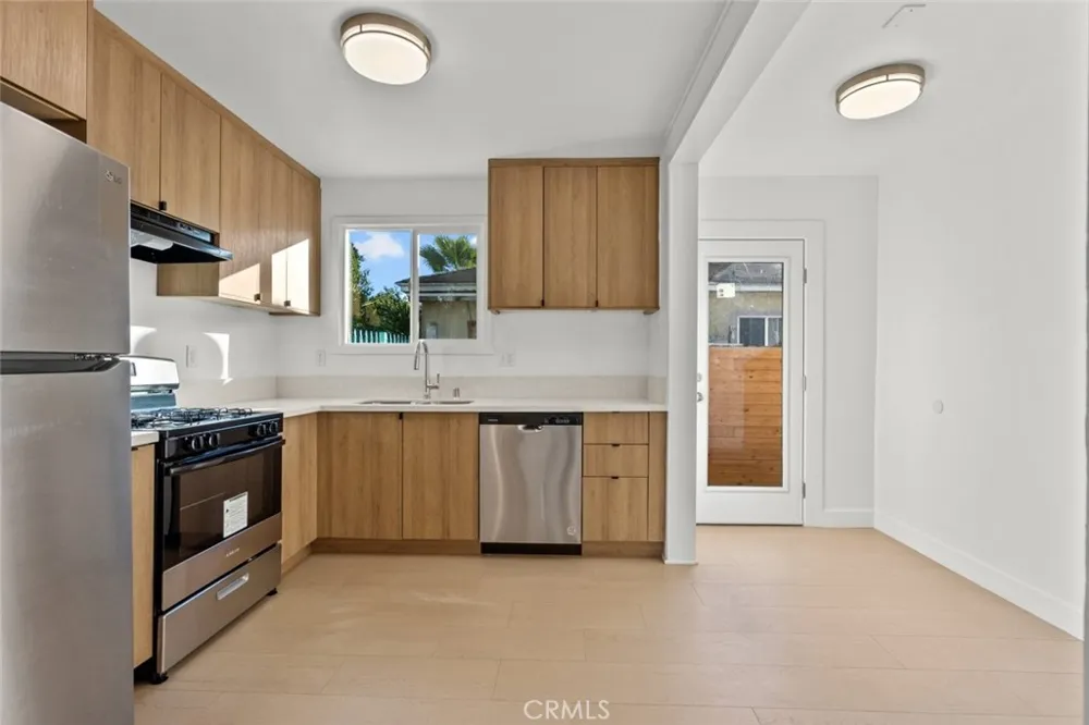 6661 Beck Avenue North Hollywood, CA 91606