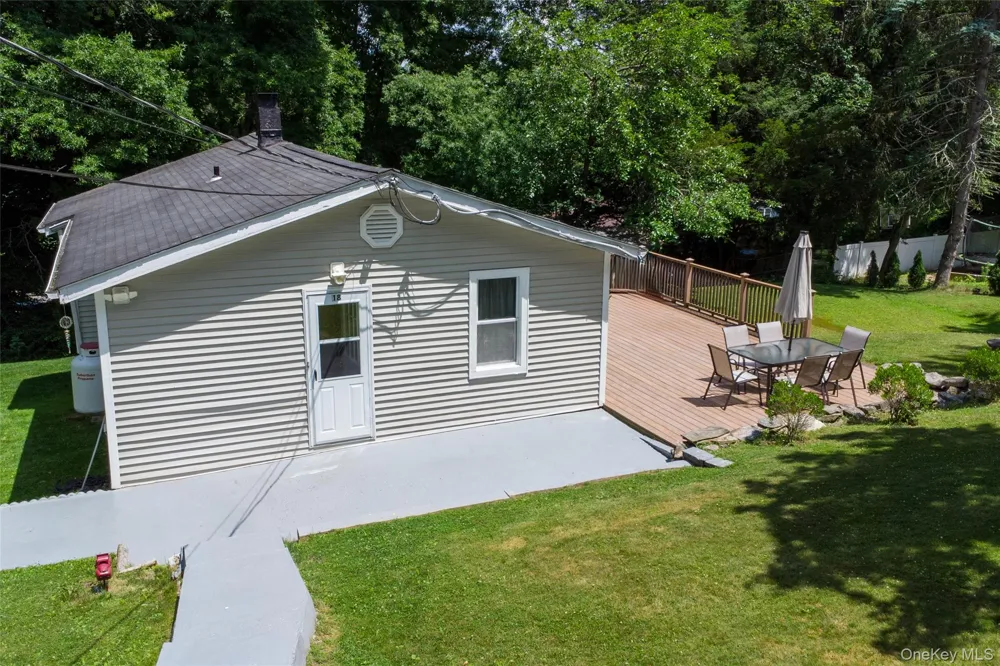 18 Worthington Drive W Carmel, NY 10512