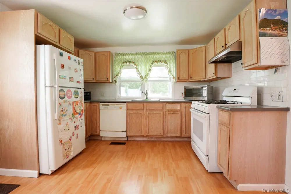 18 Worthington Drive W Carmel, NY 10512
