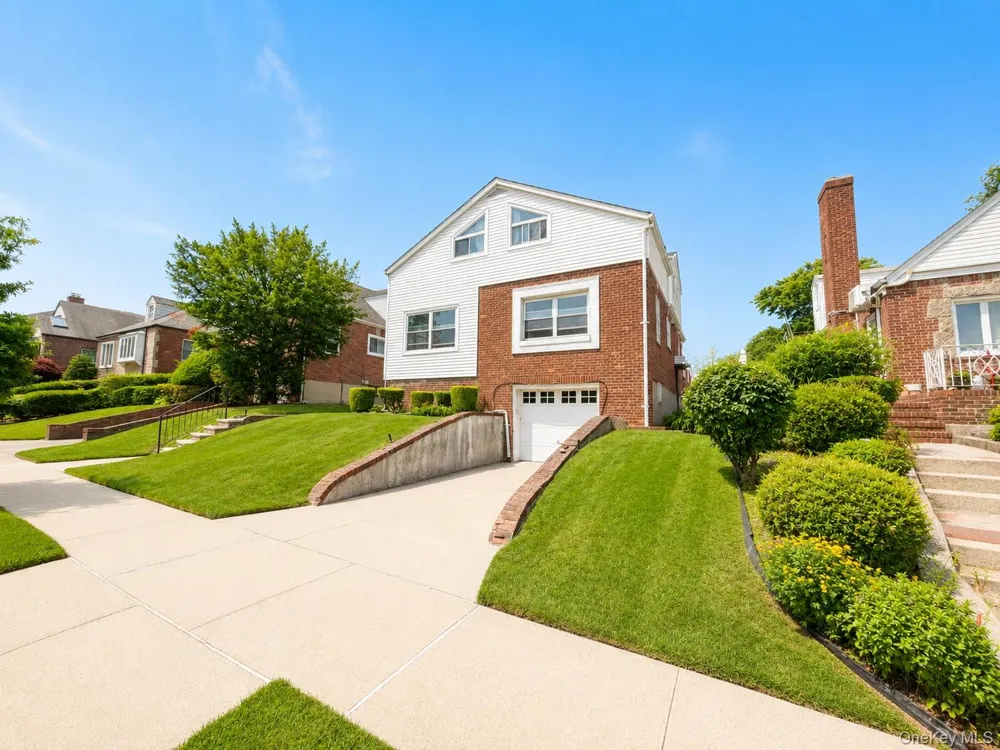 8018 217th Hollis Hills, NY 11427