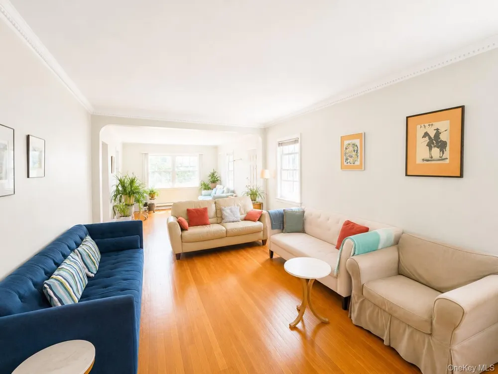 8018 217th Hollis Hills, NY 11427