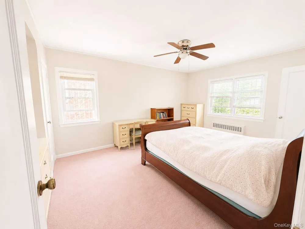 8018 217th Hollis Hills, NY 11427