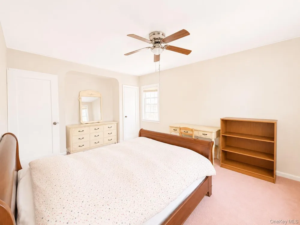8018 217th Hollis Hills, NY 11427