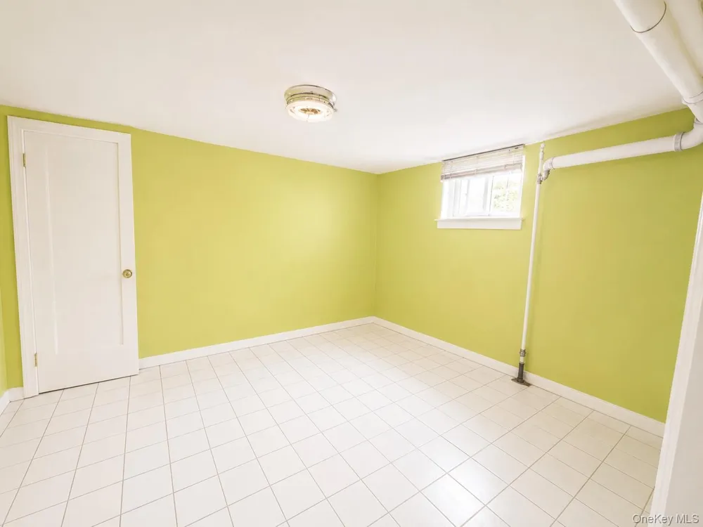 8018 217th Hollis Hills, NY 11427