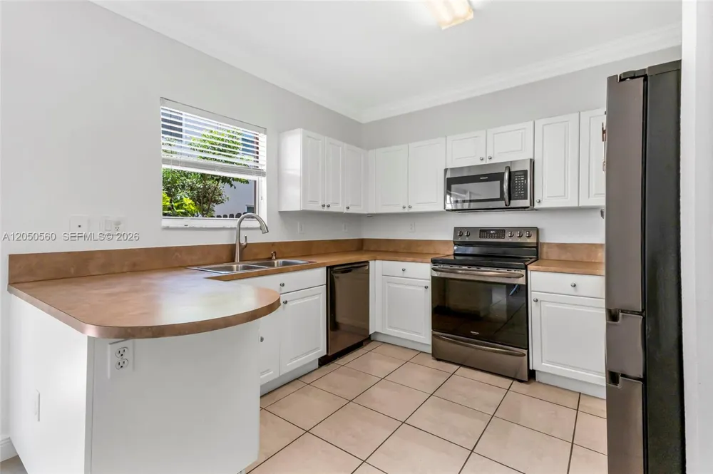9315 SW 221 Street Cutler Bay, FL 33190