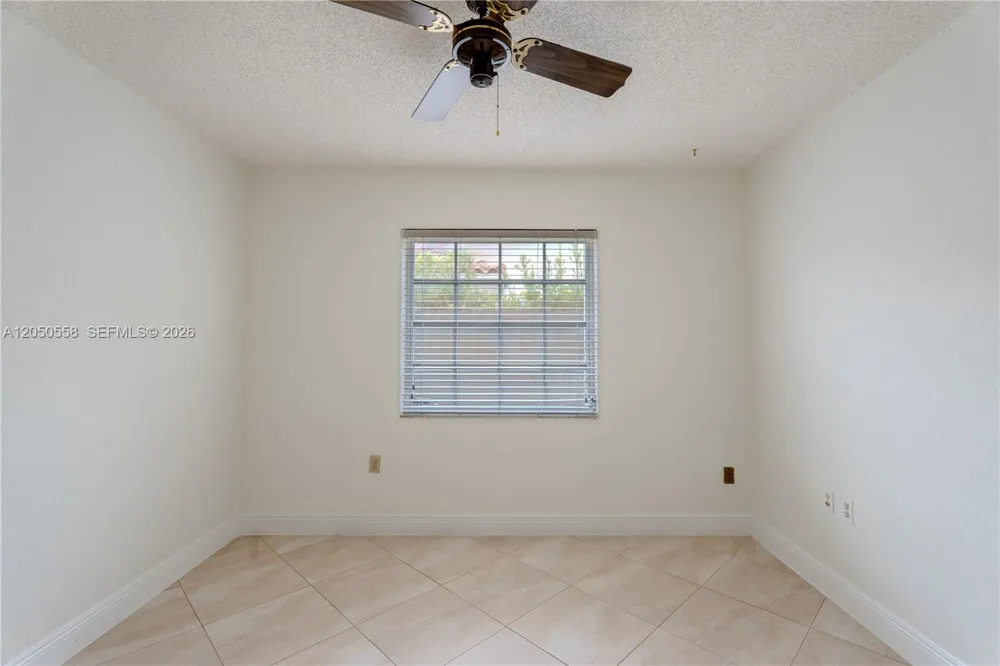 2431 SW 124th Ave Miami, FL 33175
