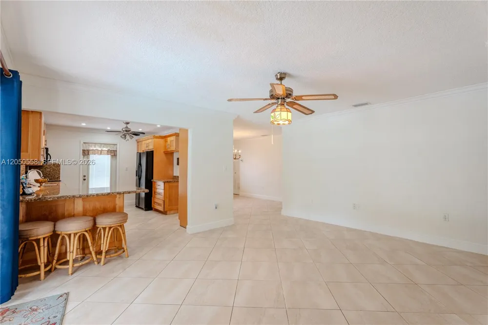 2431 SW 124th Ave Miami, FL 33175