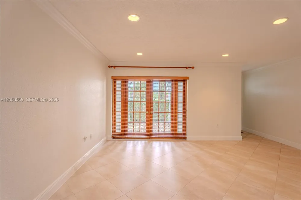 2431 SW 124th Ave Miami, FL 33175