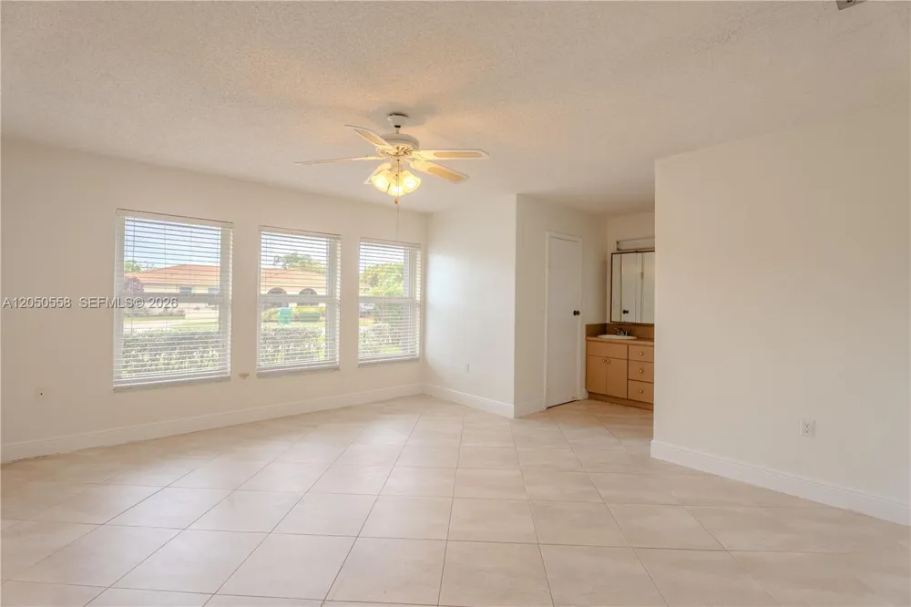2431 SW 124th Ave Miami, FL 33175