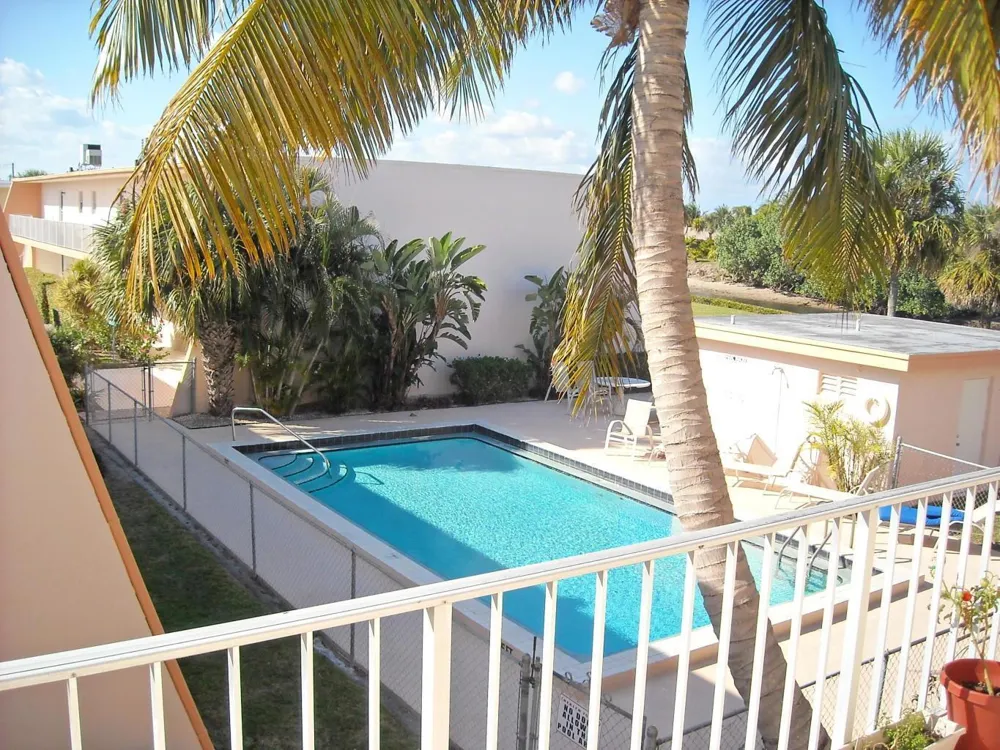 725 Hummingbird Way #210 North Palm Beach, FL 33408