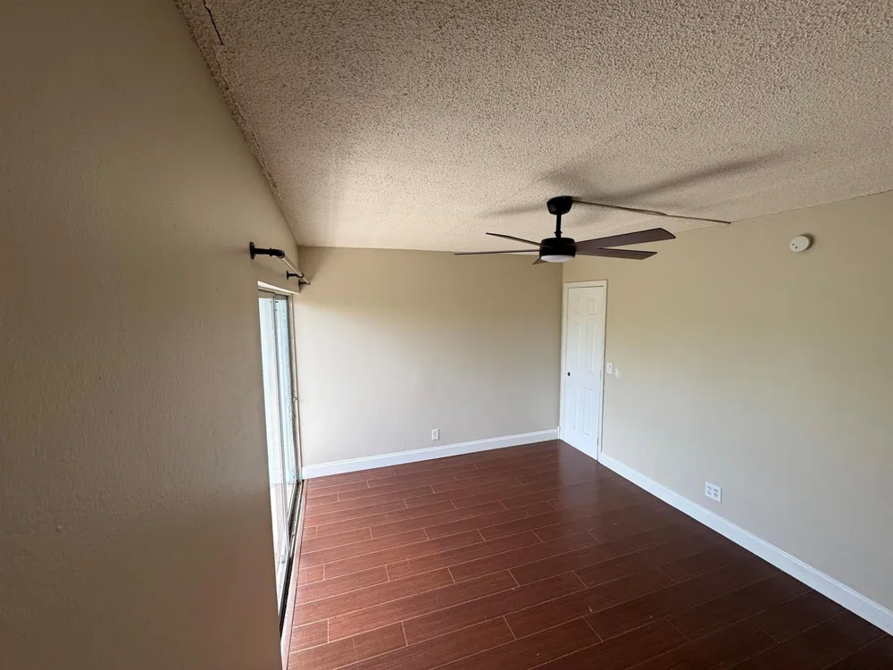 725 Hummingbird Way #210 North Palm Beach, FL 33408