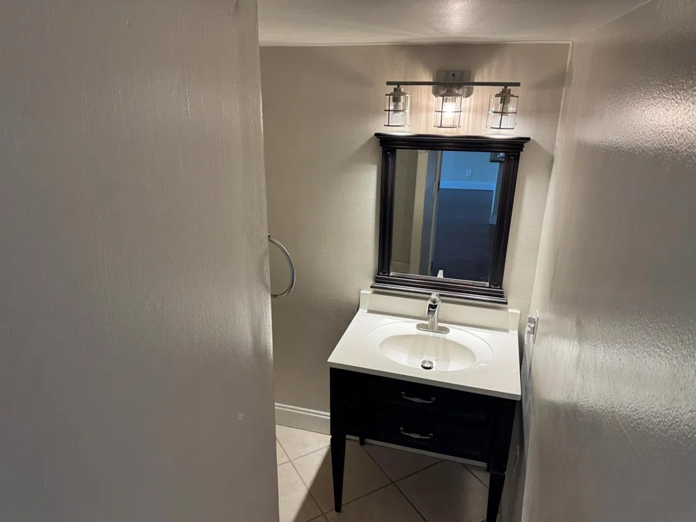 725 Hummingbird Way #210 North Palm Beach, FL 33408