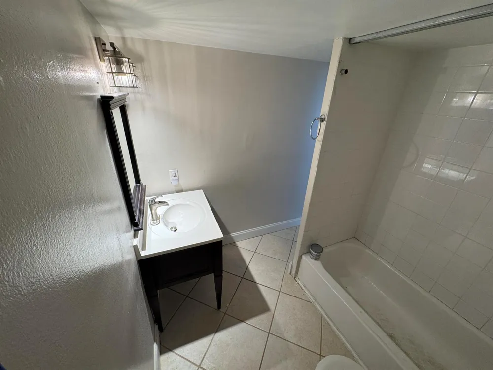 725 Hummingbird Way #210 North Palm Beach, FL 33408